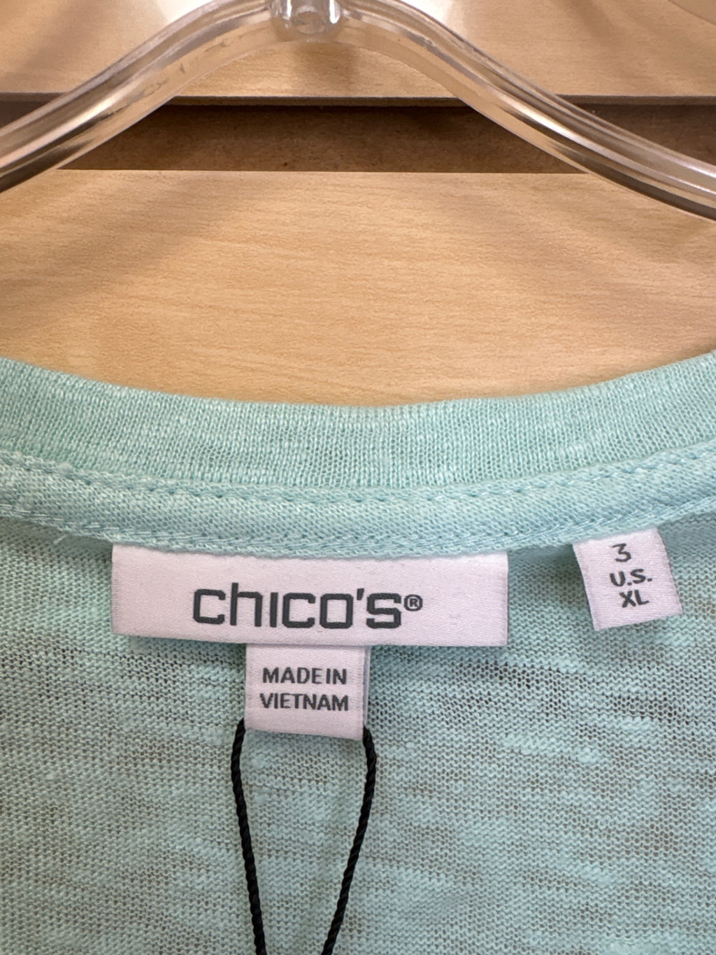 NWT Chico's Top Mint green